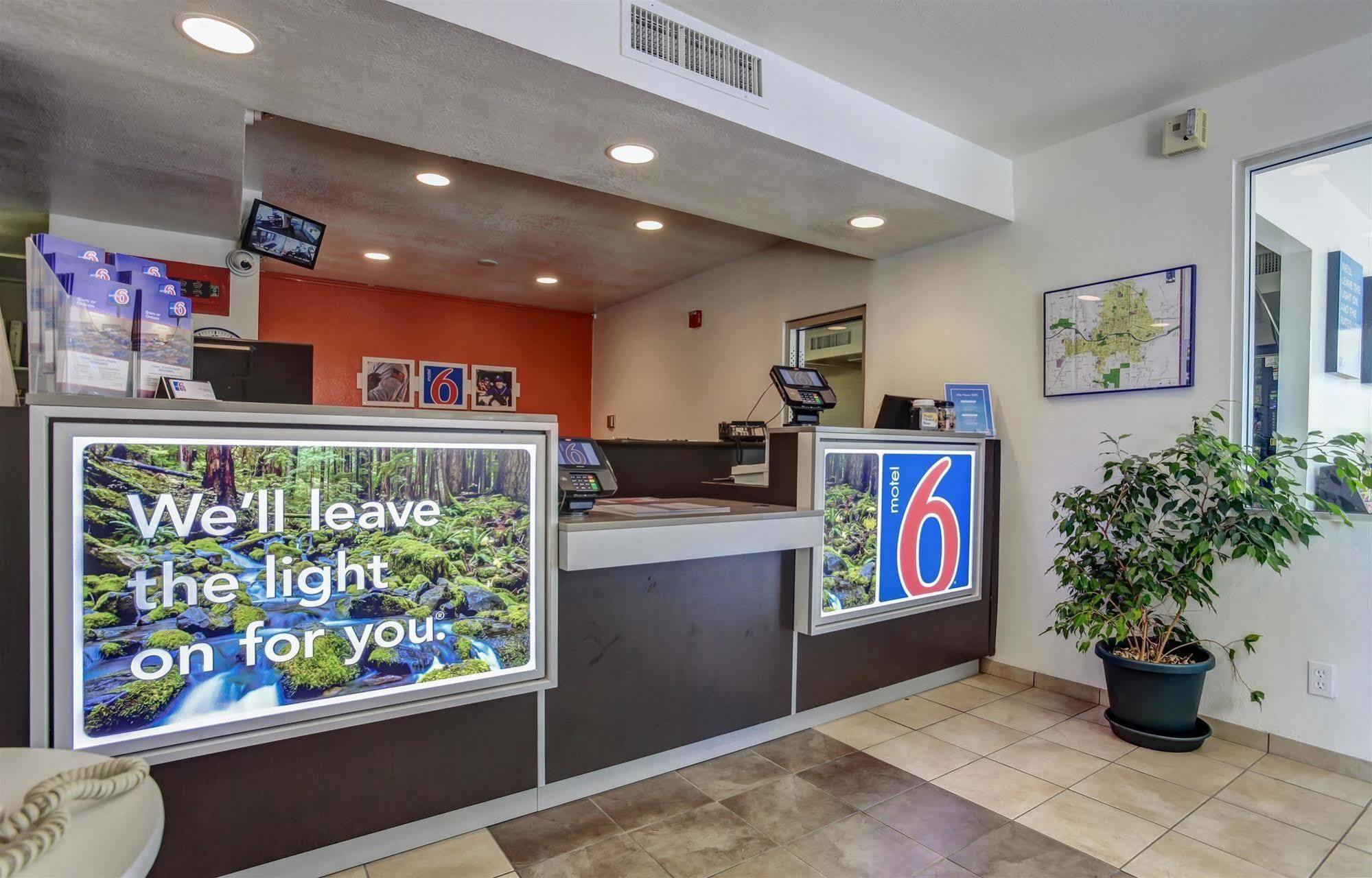 Motel 6-Grants Pass, Or Екстериор снимка