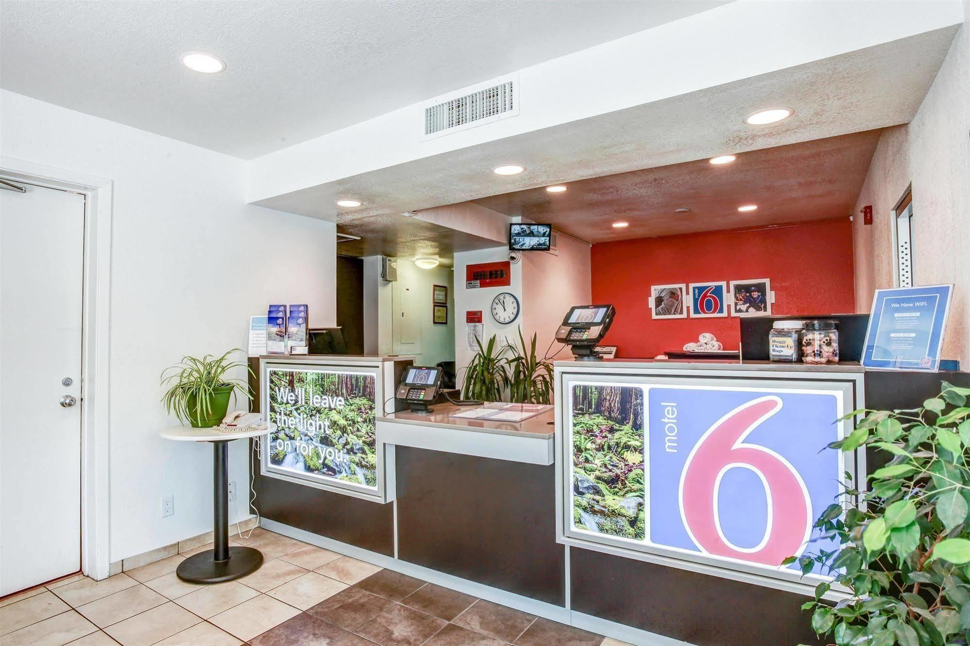 Motel 6-Grants Pass, Or Екстериор снимка