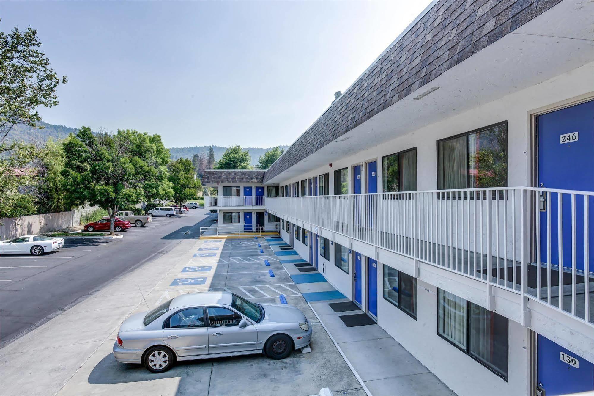 Motel 6-Grants Pass, Or Екстериор снимка