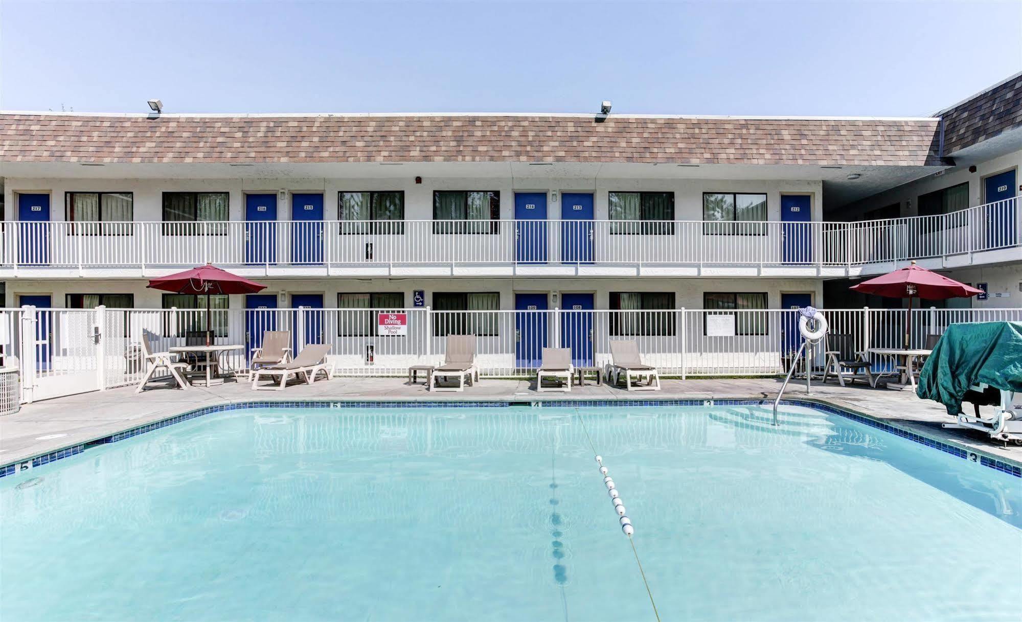 Motel 6-Grants Pass, Or Екстериор снимка